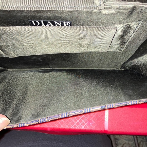Vintage 1970s Diane Love Envelope Clutch w Gold Strap